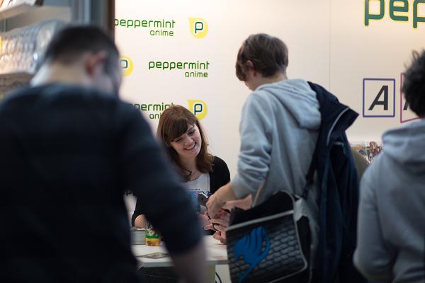 Jennifer Weiss: Autogrammstunde Leipziger Buchmesse